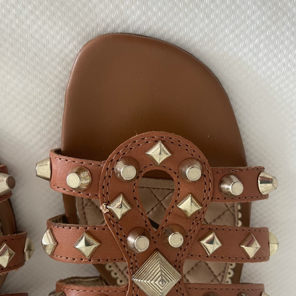 Sandals - Picture 2 of 4